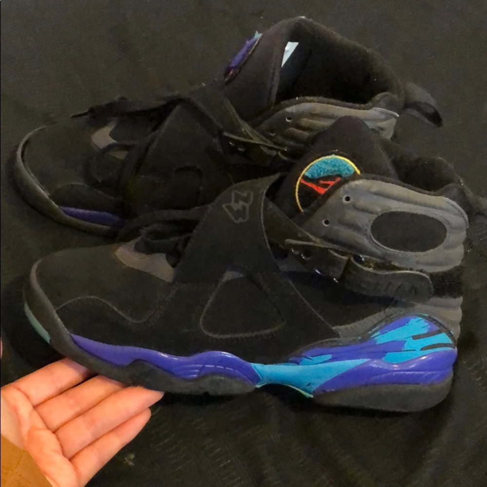 Aqua 8s